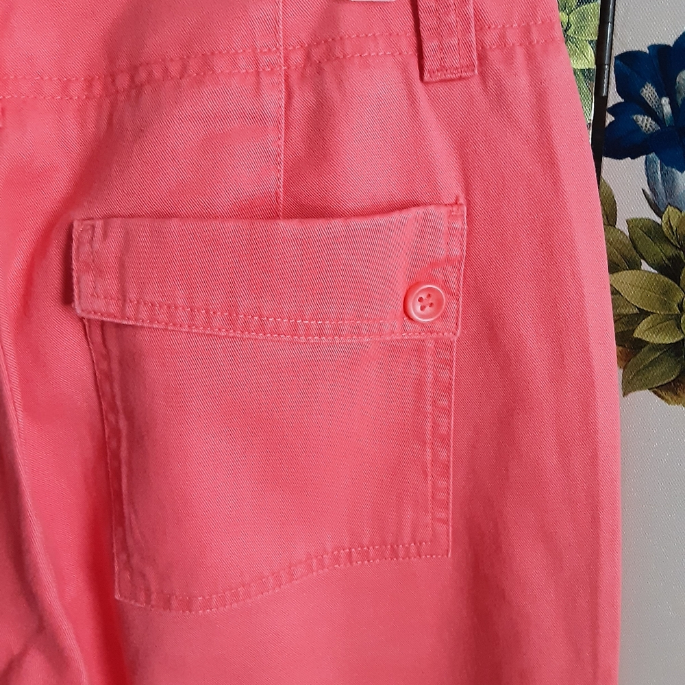 Dockers capris - Picture 6 of 6